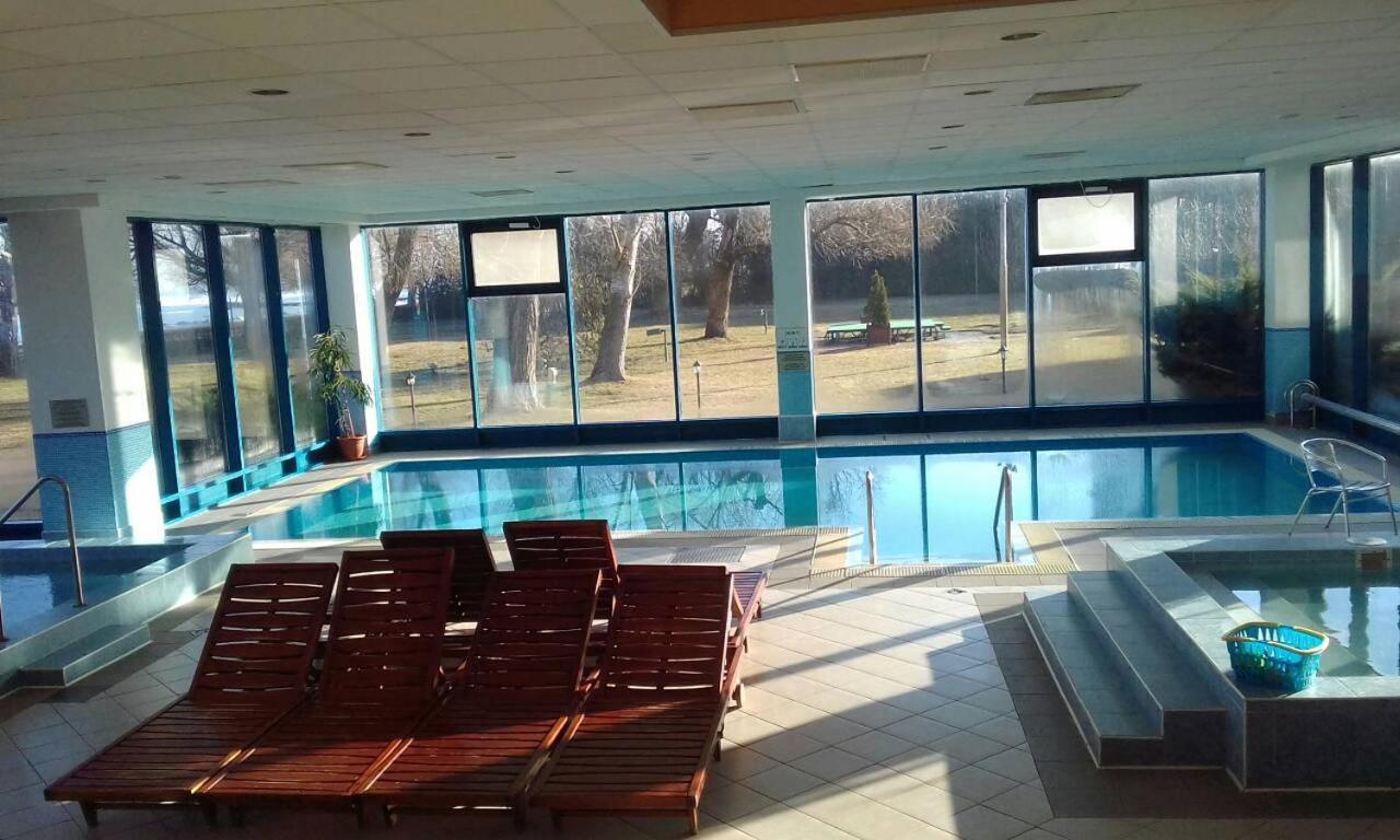 Hotel Magistern Konferencia Es Wellnesshotel 希欧福克 外观 照片