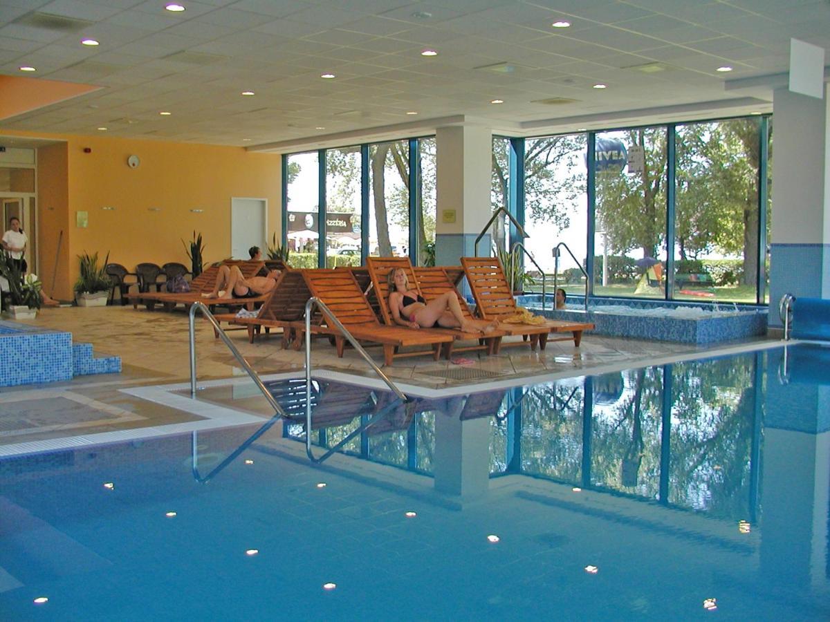 Hotel Magistern Konferencia Es Wellnesshotel 希欧福克 外观 照片