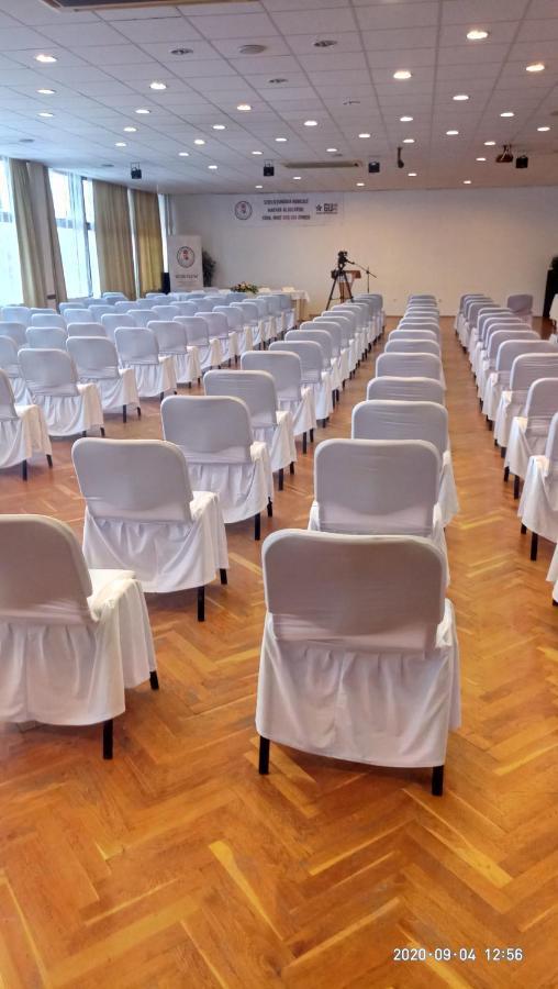 Hotel Magistern Konferencia Es Wellnesshotel 希欧福克 外观 照片